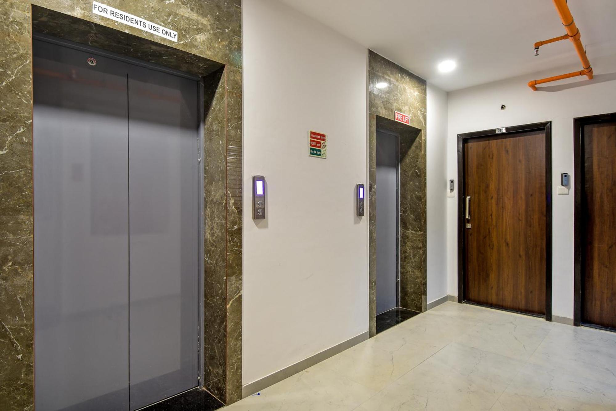 Hsquare Luxury Apartments Goregaon Mumbai Zimmer foto
