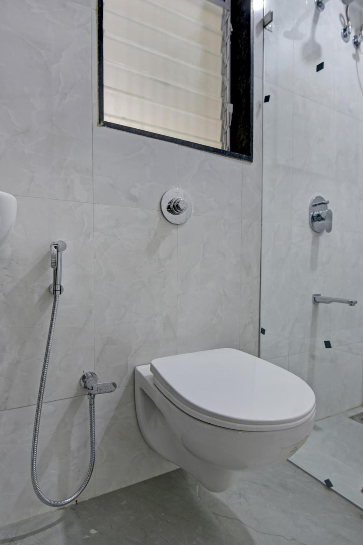 Hsquare Luxury Apartments Goregaon Mumbai Exterior foto