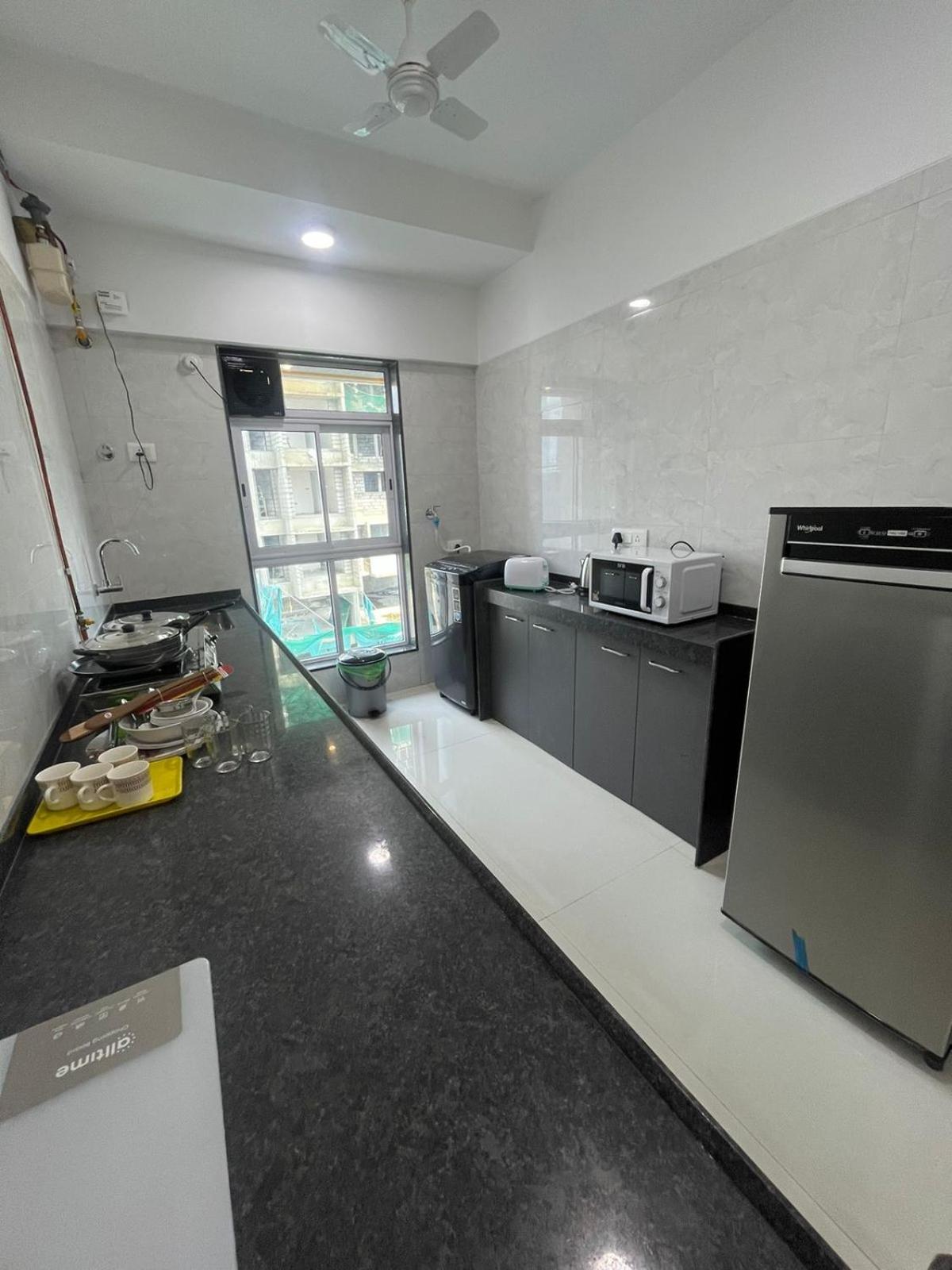 Hsquare Luxury Apartments Goregaon Mumbai Exterior foto